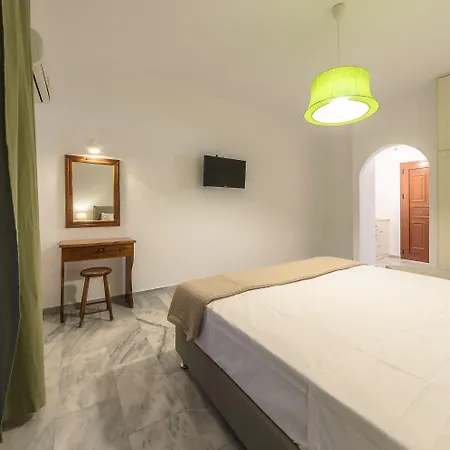 Kiki Studios Apartment